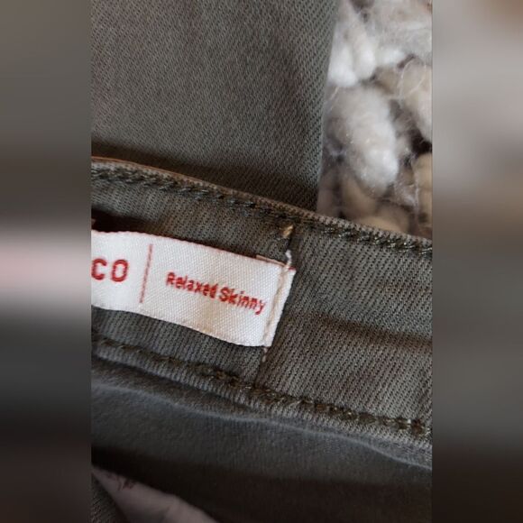 True Religion Jeans Rocco Relaxed Skinny  Stretch Tag size 18 - Picture 8 of 11